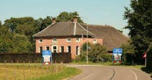 Boerderij aan de rand van Kerk-Avezaath